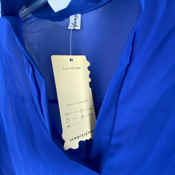 Women's NWT Sheer Blouse - Picture 2 of 6